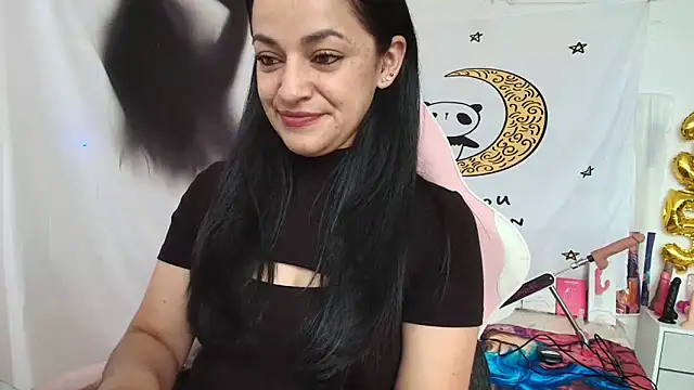LovelyAzucena online show from June 3, 3:28 pm