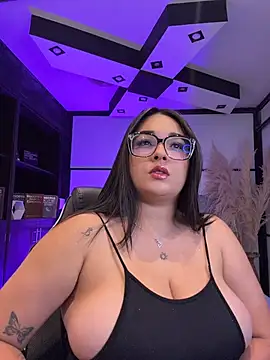 CelesteBrucee online show from December 4, 9:15 pm