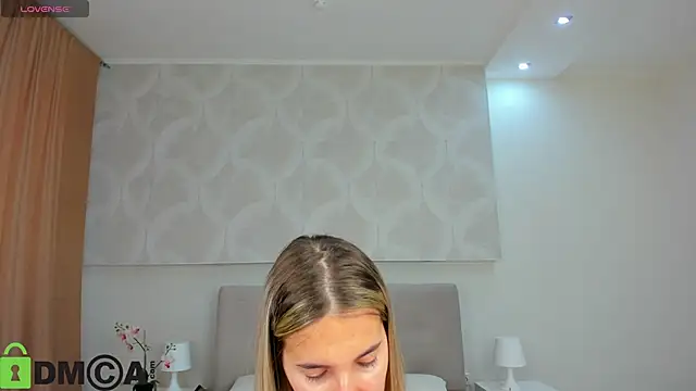 Donna Evans online show from May 15, 12:16 am