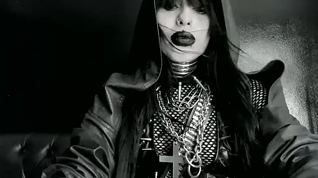 XXIOUX online show from April 30, 6:35 pm