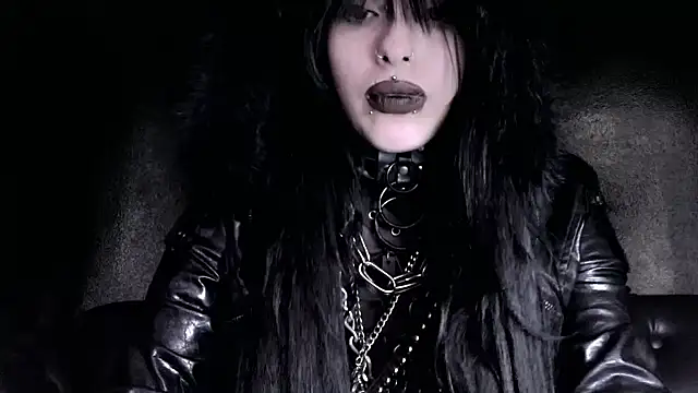 XXIOUX online show from February 24, 2:05 pm