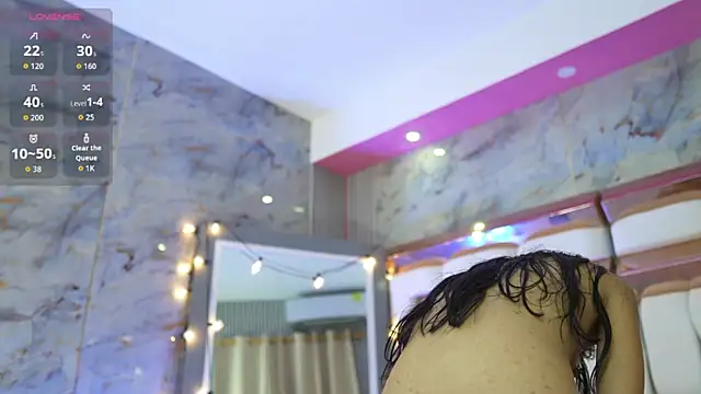 littlee emilyy  online show from June 9, 1:10 pm