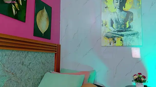 littlee emilyy  online show from July 6, 1:05 pm