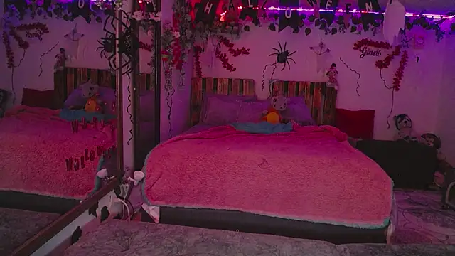 azahar  ziiz online show from October 19, 2:13 am