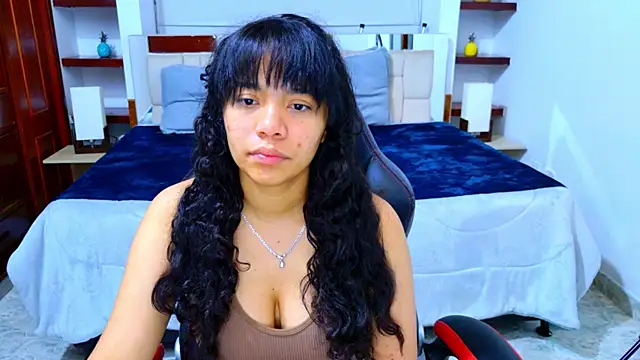 laureentt  online show from November 24, 3:08 am