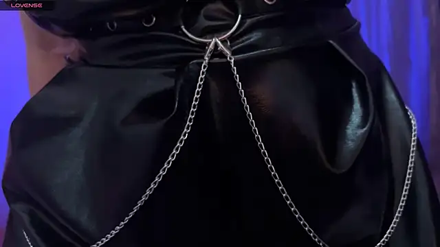 Helena  Femdom online show from May 2, 7:39 pm