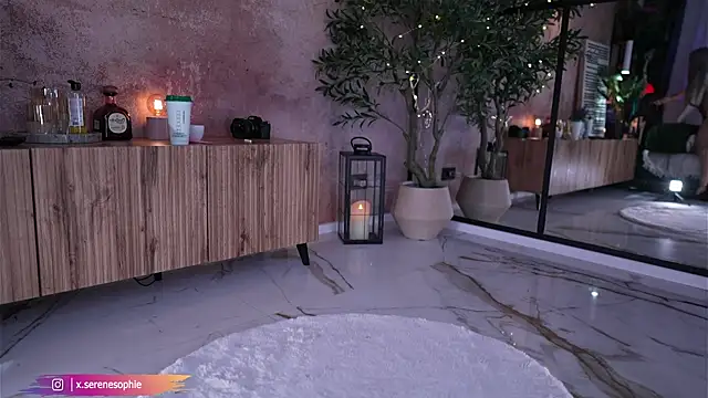 Serene Sophiex online show from July 7, 9:17 pm