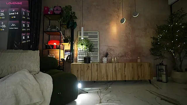 Serene Sophiex online show from July 2, 8:59 pm