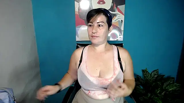 Sunny rayz  online show from June 15, 11:43 am