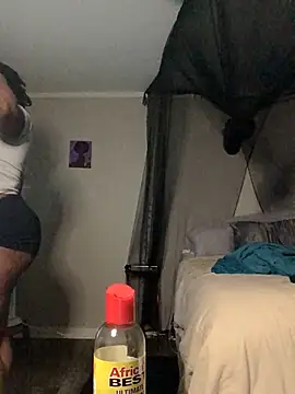 SweetHoneyBunz online show from September 26, 10:18 pm