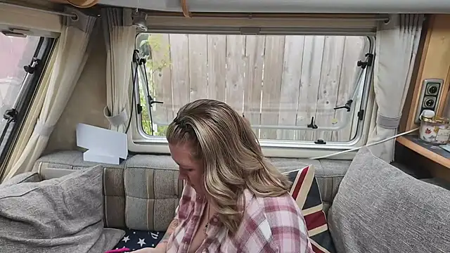British  Rosie online show from July 23, 8:33 am