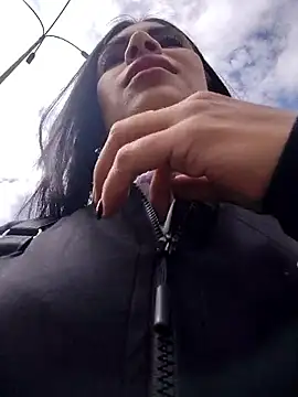 Astrid-- online show from May 5, 3:04 pm