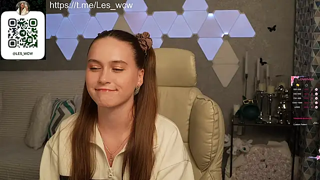 HarleyDeess online show from October 25, 7:54 pm