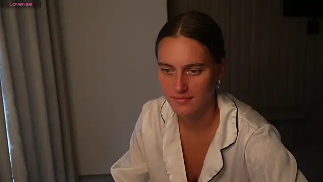 HarleyDeess online show from June 19, 2:16 am