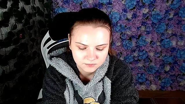 Snapshot of IxxiLiana chatting on September 26, 6:11 am IxxiLiana online show from September 26, 6:11 am