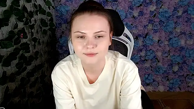Snapshot of IxxiLiana chatting on September 20, 5:17 am IxxiLiana online show from September 20, 5:17 am