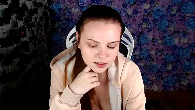 Snapshot of IxxiLiana chatting on October 9, 5:00 am IxxiLiana online show from October 9, 5:00 am