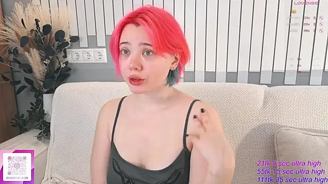   KawaiiYuki   online show from November 17, 6:58 am