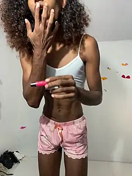 lau sil online show from March 15, 10:01 pm