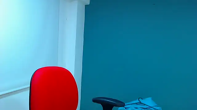 danna- roouss online show from February 13, 1:18 am