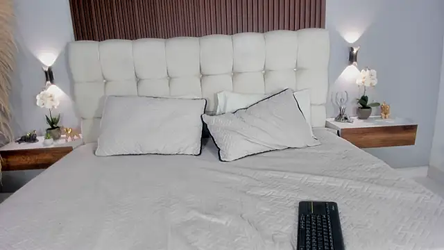 sofi potter  online show from May 14, 10:59 pm