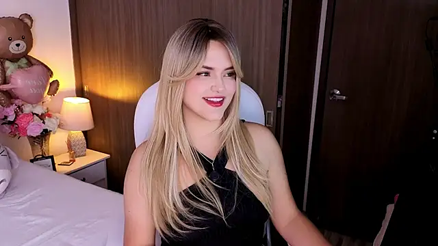 KiimTyler  online show from March 16, 11:19 pm