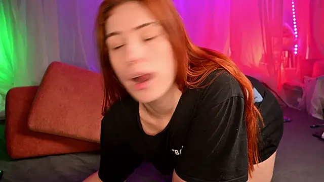 Claudia and elon  online show from February 7, 9:35 am