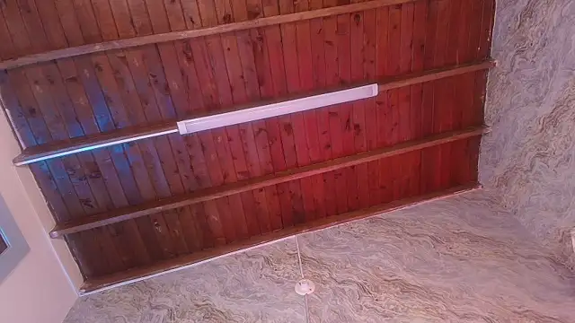 jones maddy  online show from November 11, 12:02 pm