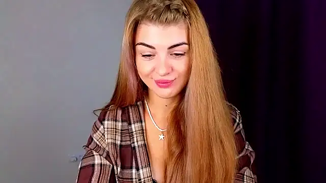 Snapshot of _comefeelme_ chatting on October 19, 4:58 am comefeelme online show from October 19, 4:58 am