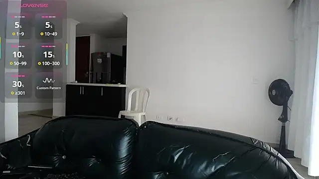 tiffany  pink online show from January 31, 9:13 pm