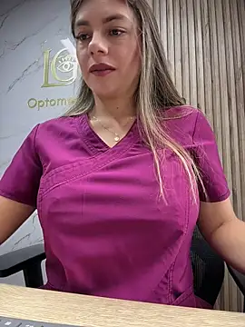 alicee16 online show from May 4, 6:55 pm