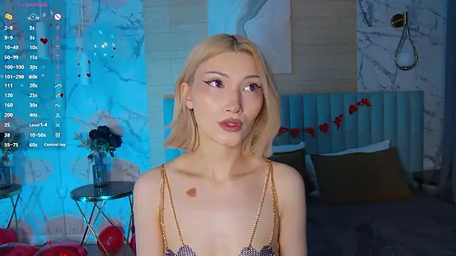 CarolReeves online show from February 15, 4:39 pm