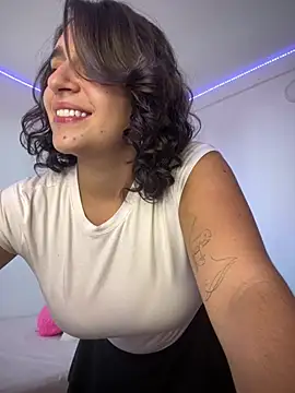 Alicia Ruiz online show from July 30, 9:04 pm