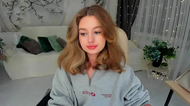 MiracleCurly online show from September 17, 7:23 pm