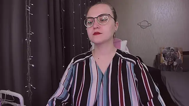 MissBrightShine online show from November 21, 10:50 am