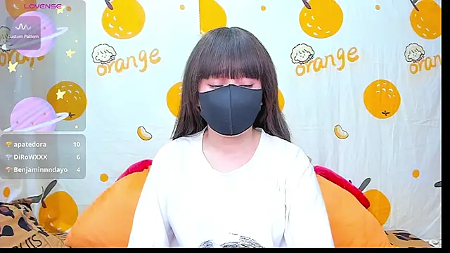 alonelove   online show from November 17, 8:15 am