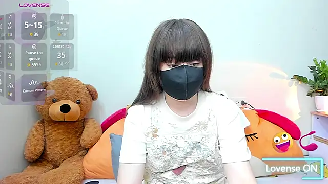 alonelove   online show from June 3, 2:45 am