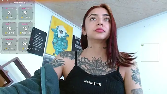 ZoeBakers  online show from July 28, 11:17 am