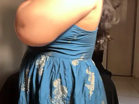 soniasharma0223 online show from February 5, 6:05 am