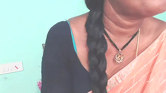 shrutitelugu69 online show from July 28, 5:24 pm