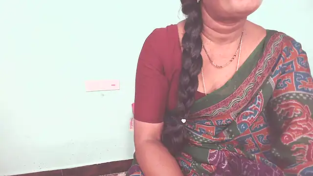 shrutitelugu69 online show from June 19, 4:32 pm