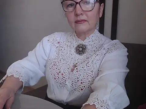 Alma44 online show from January 6, 8:29 am