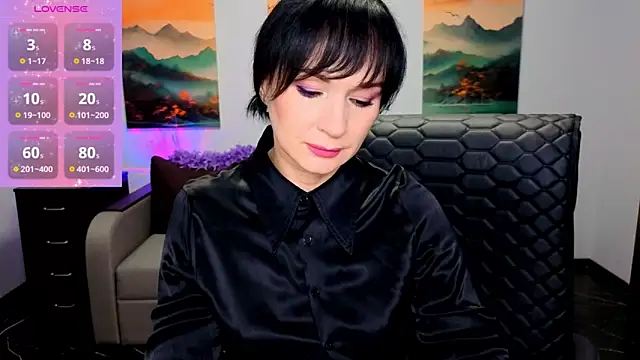 Sofia Ford online show from October 28, 1:28 pm