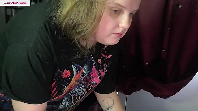 so cute777 online show from June 17, 2:46 am
