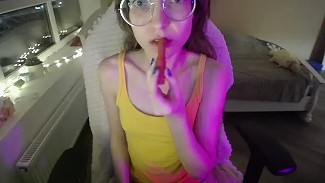 MissLinaDream online show from July 8, 7:38 pm
