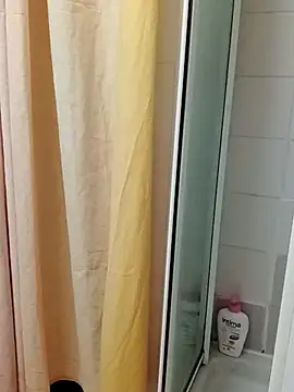 JOHANNA9MOI02 online show from October 24, 7:32 pm