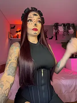 DaniDusan  online show from November 1, 7:51 pm