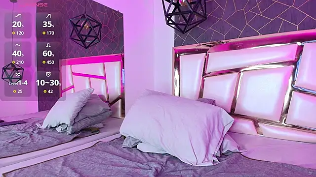 Annie Swan online show from October 28, 12:22 pm