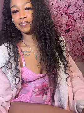 mismialove online show from February 17, 11:09 am